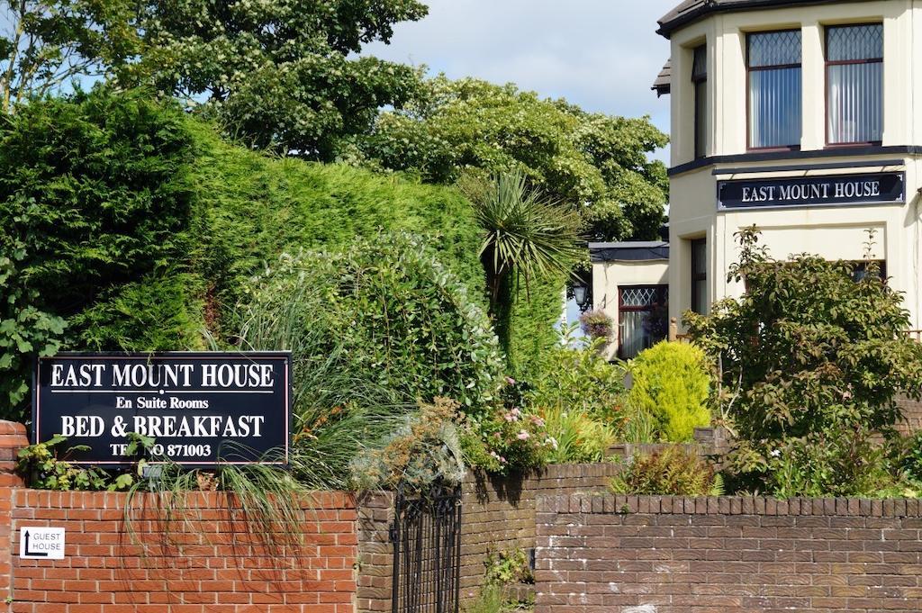 Hotel East Mount House Barrow-in-Furness Exterior foto